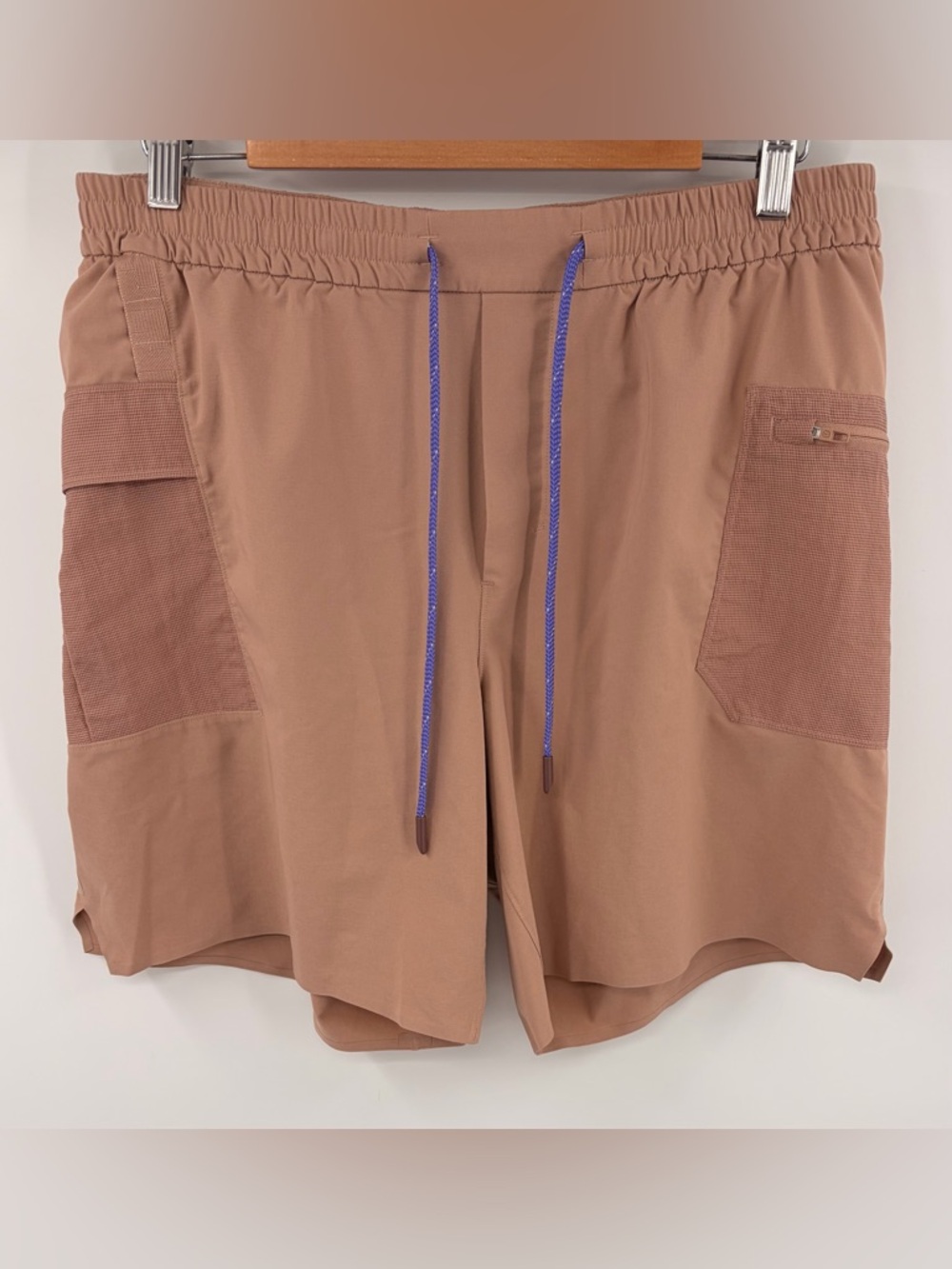 Lululemon water repellent hiking short clay pink men’s L outdoor camping
